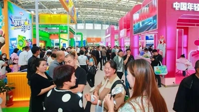 전시회 리포트|CBFI, 중국 아이스 엑스포에 데뷔해 글로벌 고객들이 아이스크림 시장의 새로운 블루오션을 점유하도록 돕습니다!